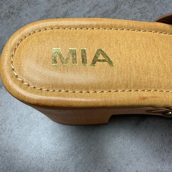 MIA Merel Clogs – Effortless Boho Style Meets Everyday Comfort-Size 10 - Picture 3 of 5